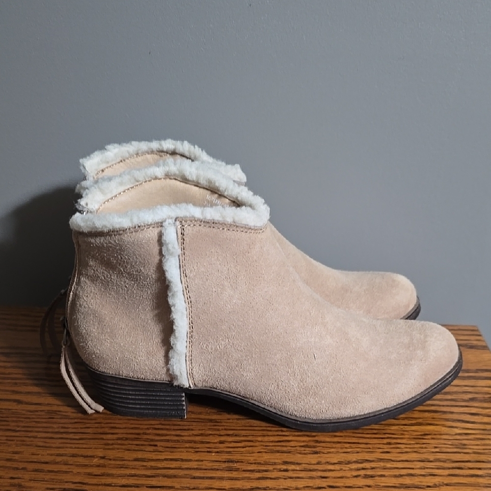 Women's Tan Ankle Boots